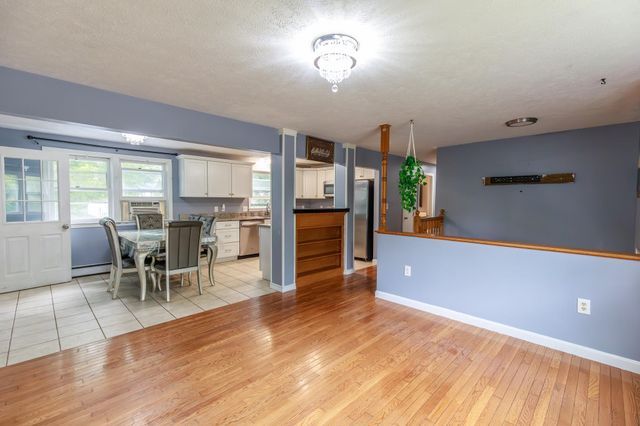 14 Alder Creek Drive, Concord, NH 03303