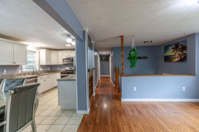 14 Alder Creek Drive, Concord, NH 03303
