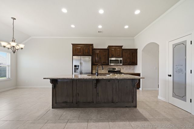 2501 S 16th Court, Broken Arrow, OK 74012