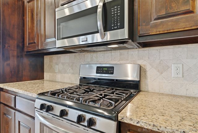 2501 S 16th Court, Broken Arrow, OK 74012