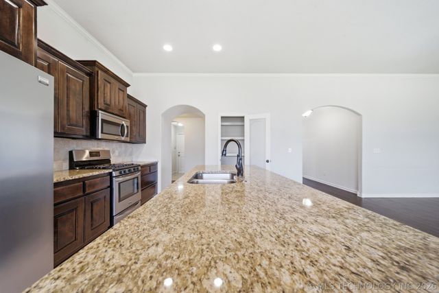 2501 S 16th Court, Broken Arrow, OK 74012