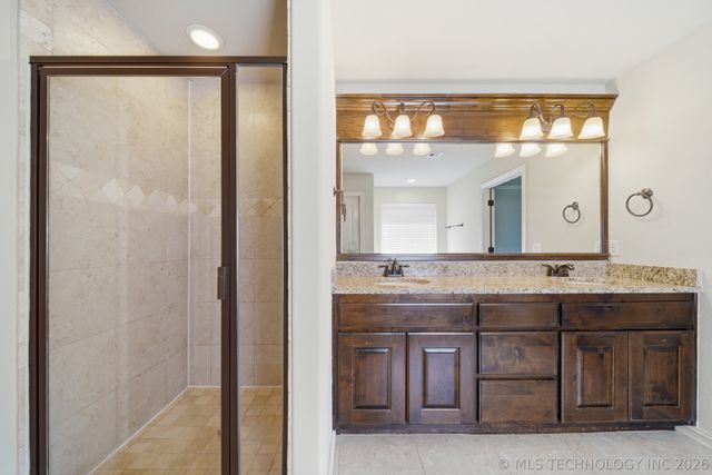 2501 S 16th Court, Broken Arrow, OK 74012