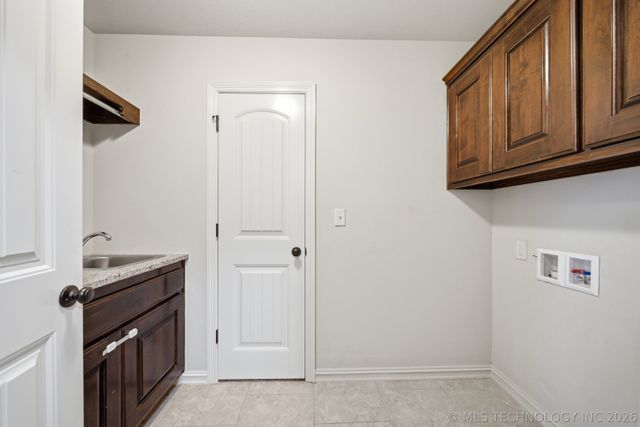 2501 S 16th Court, Broken Arrow, OK 74012