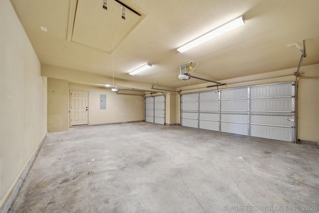 2501 S 16th Court, Broken Arrow, OK 74012