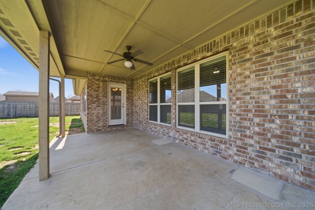 2501 S 16th Court, Broken Arrow, OK 74012