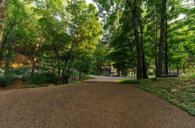 426 Beacon Hill Dr, Mount Juliet, TN 37122