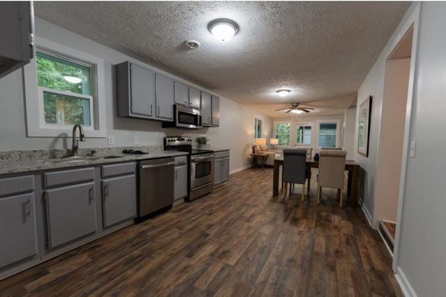 426 Beacon Hill Dr, Mount Juliet, TN 37122