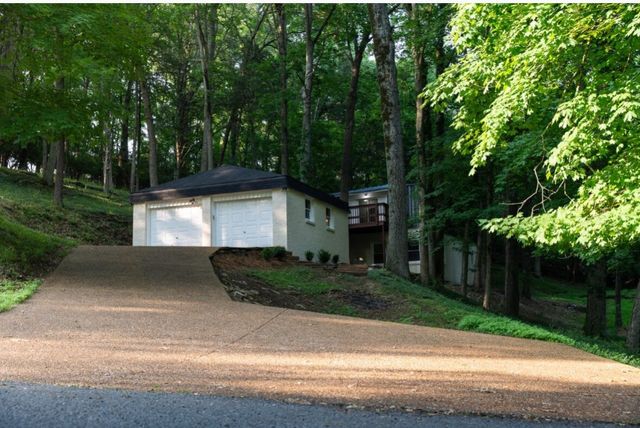 426 Beacon Hill Dr, Mount Juliet, TN 37122