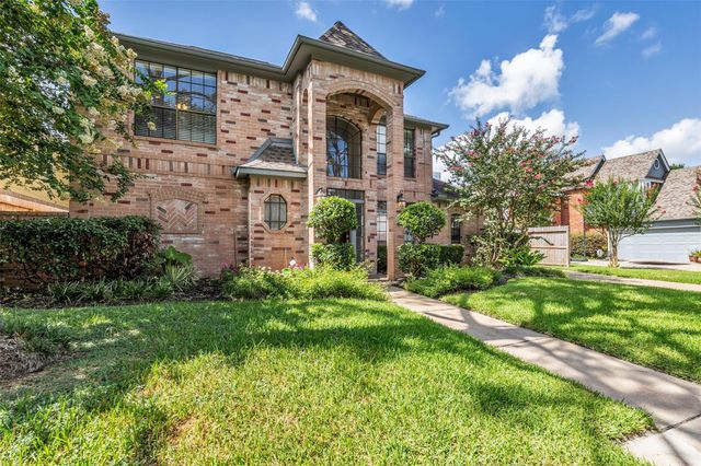 11727 Pecan Creek Drive, Houston, TX 77043