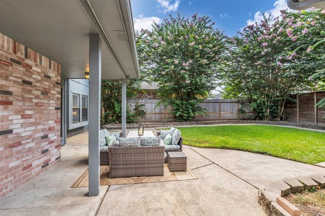 11727 Pecan Creek Drive, Houston, TX 77043
