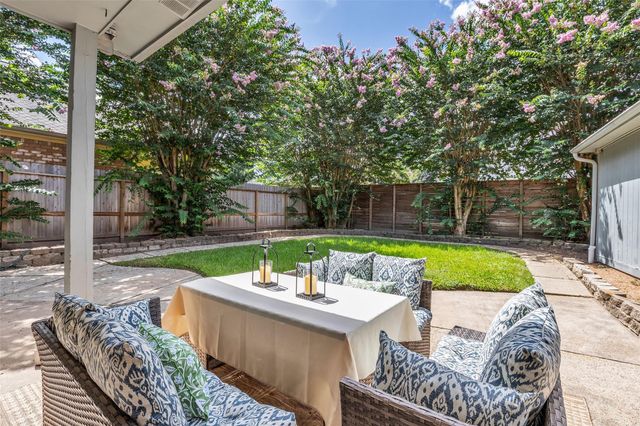 11727 Pecan Creek Drive, Houston, TX 77043