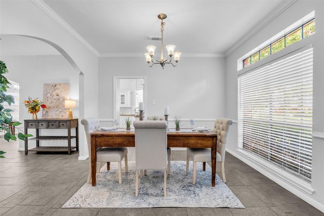 11727 Pecan Creek Drive, Houston, TX 77043