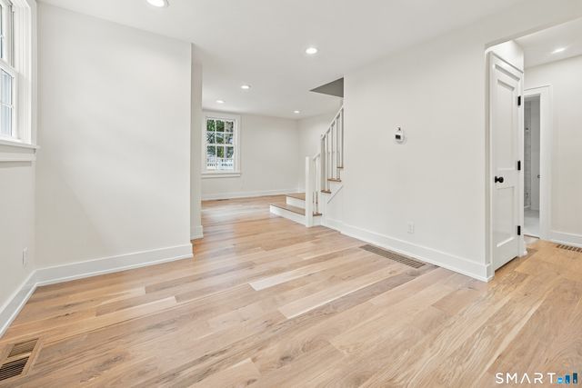 102 Newtown Turnpike, Westport, CT 06880