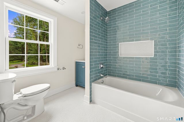 102 Newtown Turnpike, Westport, CT 06880