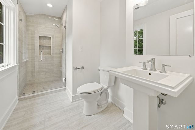 102 Newtown Turnpike, Westport, CT 06880