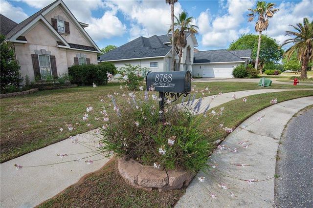 8788 Lake View Drive, Fairhope, AL 36532