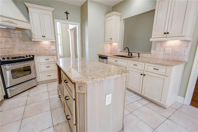 8788 Lake View Drive, Fairhope, AL 36532