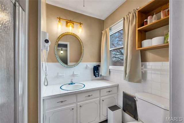 137 State Highway H, Hermann, MO 65041