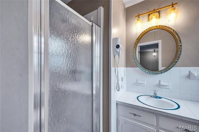 137 State Highway H, Hermann, MO 65041