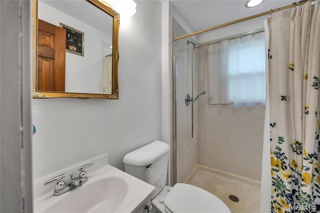 137 State Highway H, Hermann, MO 65041