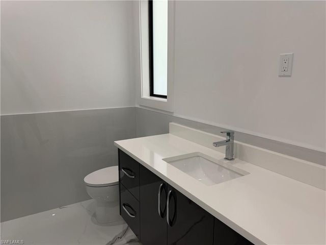 3430 1st AVE NW, Naples, FL 34120