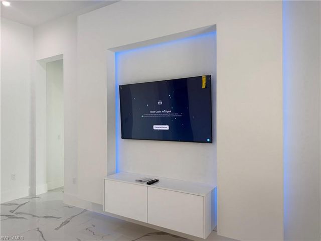 3430 1st AVE NW, Naples, FL 34120