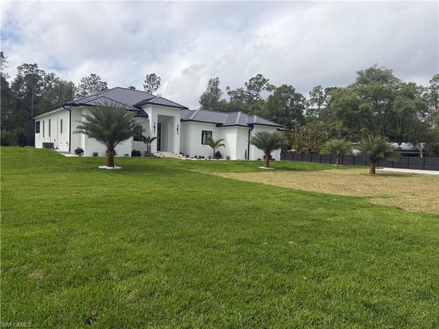 3430 1st AVE NW, Naples, FL 34120