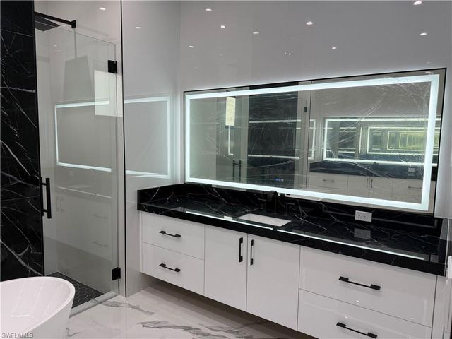 3430 1st AVE NW, Naples, FL 34120