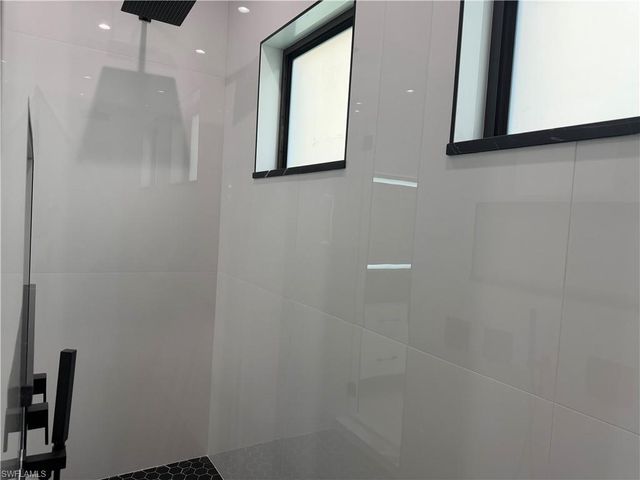 3430 1st AVE NW, Naples, FL 34120