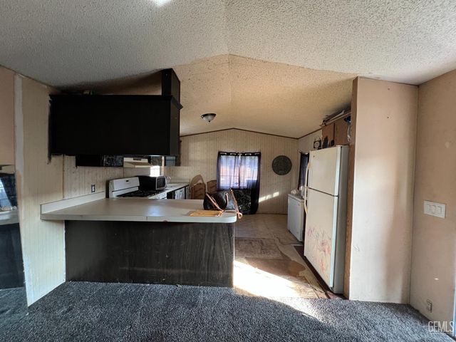 3535 Stine Road 148, Bakersfield, CA 93309