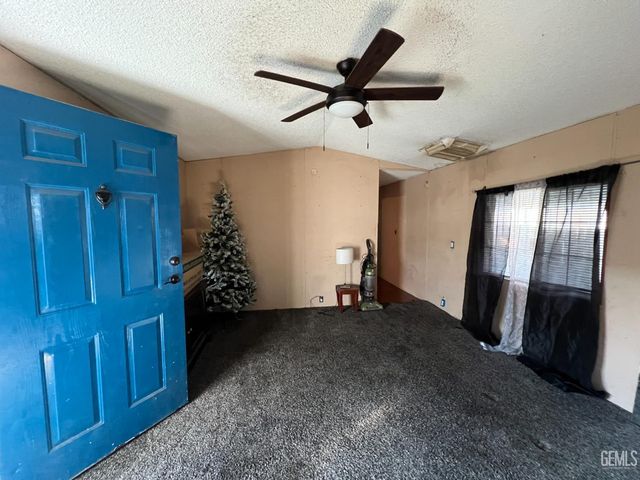 3535 Stine Road 148, Bakersfield, CA 93309