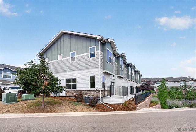 1067 Oak Circle, Denver, CO 80215