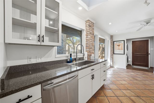 2145 Fountain Square Drive, Fort Worth, TX 76107