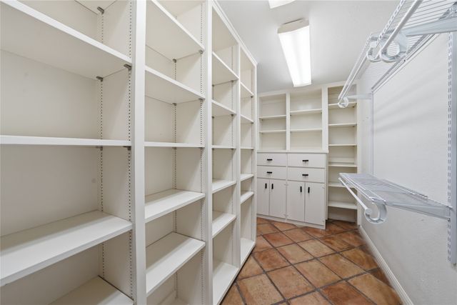 2145 Fountain Square Drive, Fort Worth, TX 76107