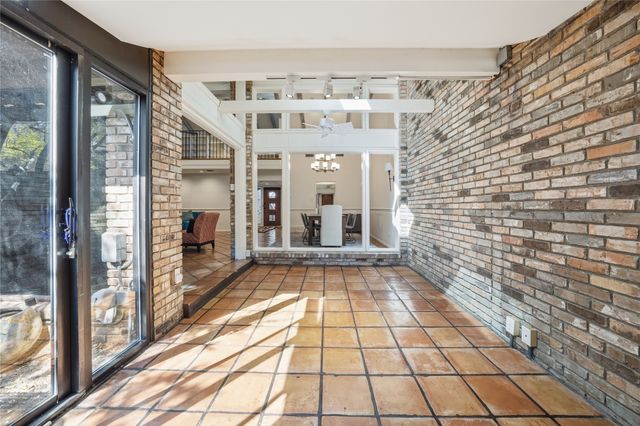 2145 Fountain Square Drive, Fort Worth, TX 76107