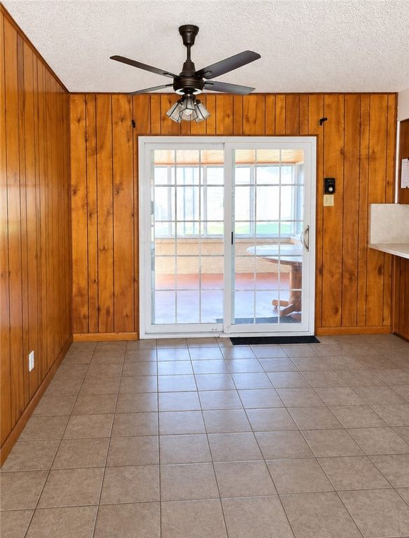 1607 W Palm Dr, Aransas Pass, TX 78336 — photo 5