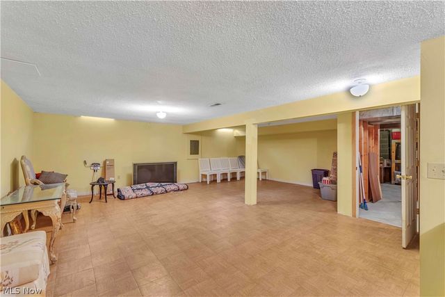 30331 Sugar Sand Lane, North Olmsted, OH 44070