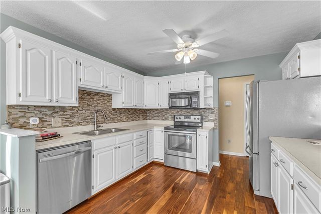 30331 Sugar Sand Lane, North Olmsted, OH 44070