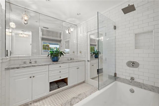 761 Via Lido Nord, Newport Beach, CA 92663