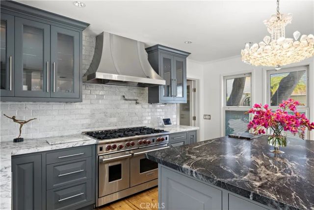 761 Via Lido Nord, Newport Beach, CA 92663
