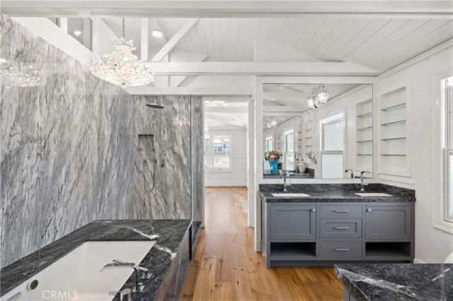 761 Via Lido Nord, Newport Beach, CA 92663