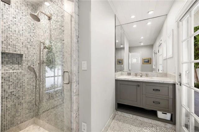 761 Via Lido Nord, Newport Beach, CA 92663