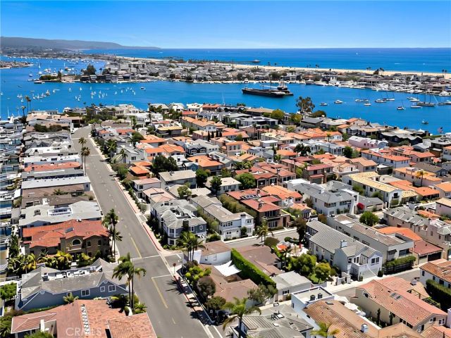 761 Via Lido Nord, Newport Beach, CA 92663