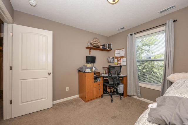 9376 Falcon Way, New Haven, IN 46774