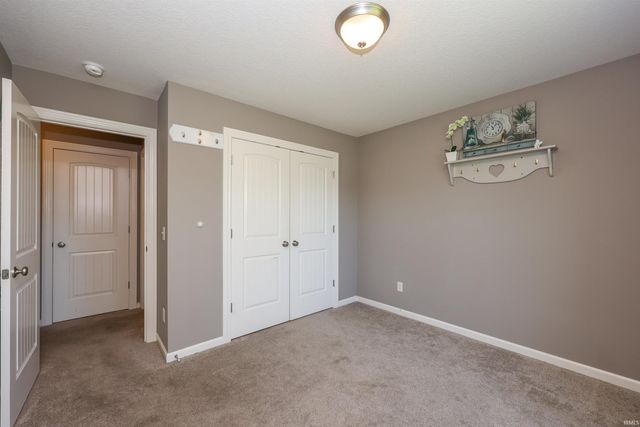 9376 Falcon Way, New Haven, IN 46774