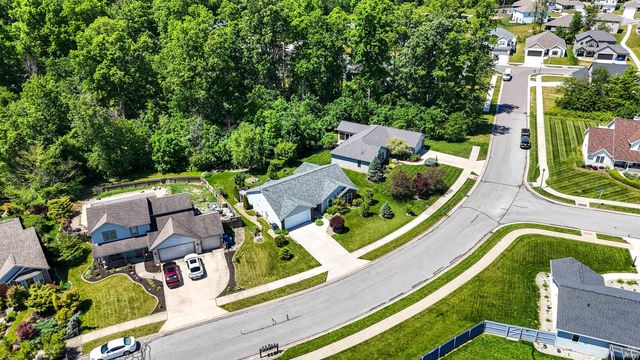 9376 Falcon Way, New Haven, IN 46774
