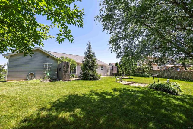9376 Falcon Way, New Haven, IN 46774