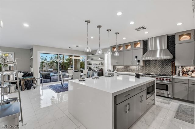 10721 Capesthorne Way, Las Vegas, NV 89135