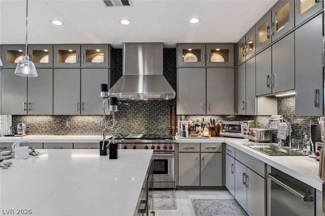 10721 Capesthorne Way, Las Vegas, NV 89135