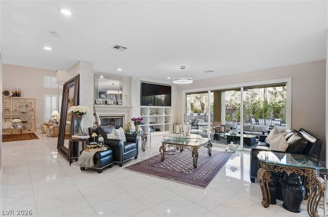 10721 Capesthorne Way, Las Vegas, NV 89135